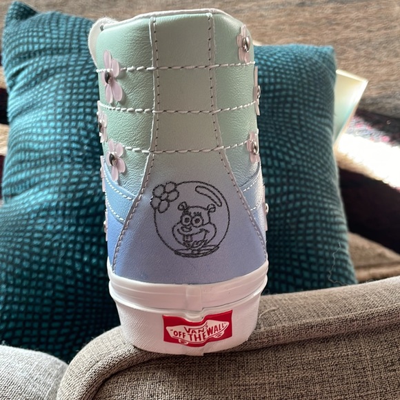 Sandy cheeks vans - Picture 3 of 5